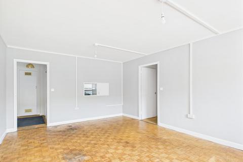 2 bedroom maisonette to rent, Park Court, Harlow CM20
