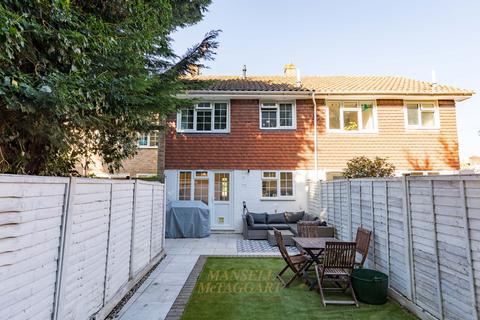 2 bedroom terraced house for sale, Lyndhurst Close, Crawley RH11