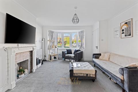 2 bedroom terraced house for sale, Lyndhurst Close, Crawley RH11
