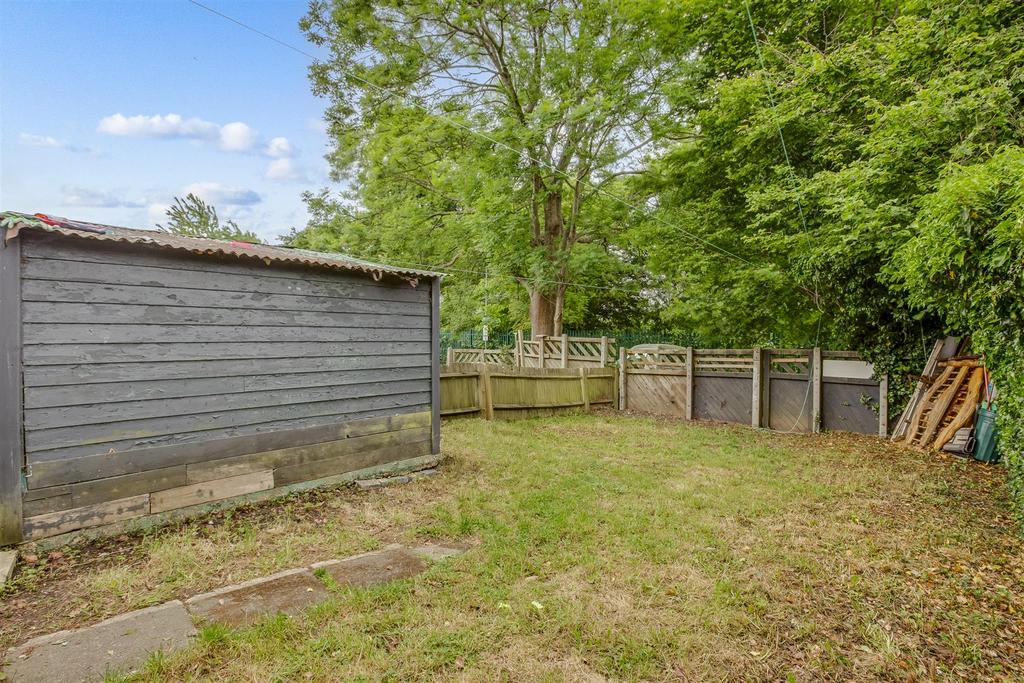 180 Spearing Road, HP12 3 LA-11.jpg