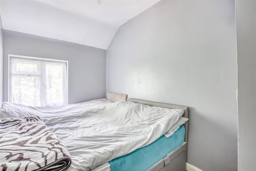 180 Spearing Road, HP12 3 LA-2.jpg