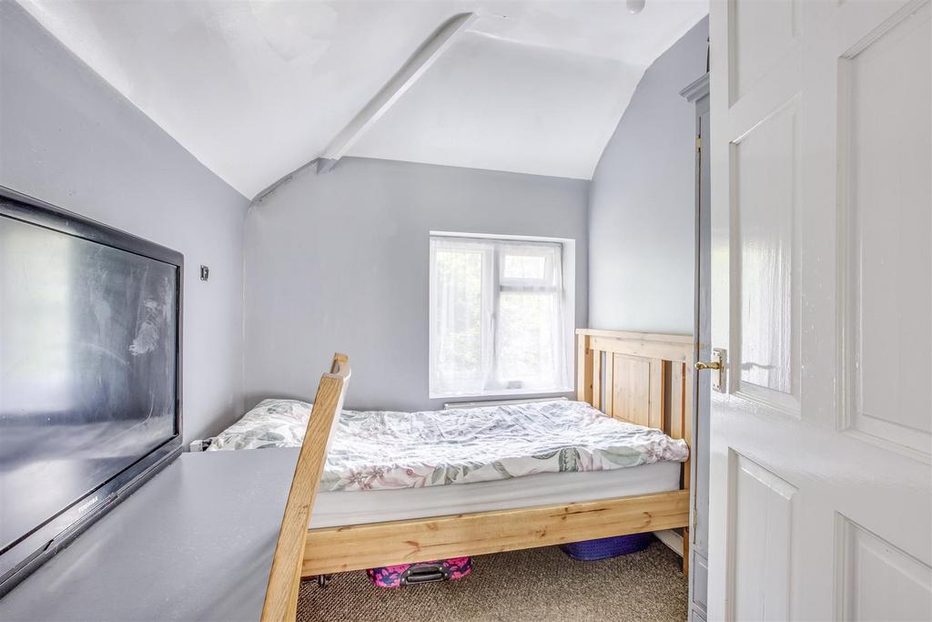 180 Spearing Road, HP12 3 LA-1.jpg