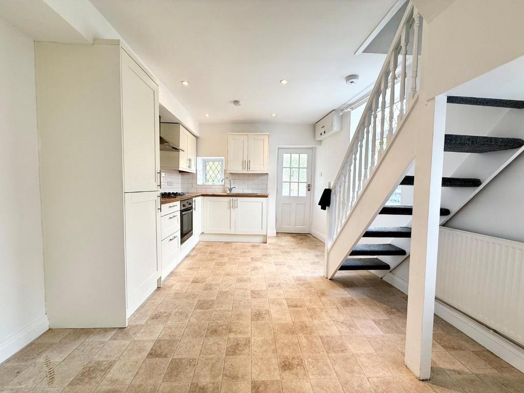 1 Mount kitchen.jpg