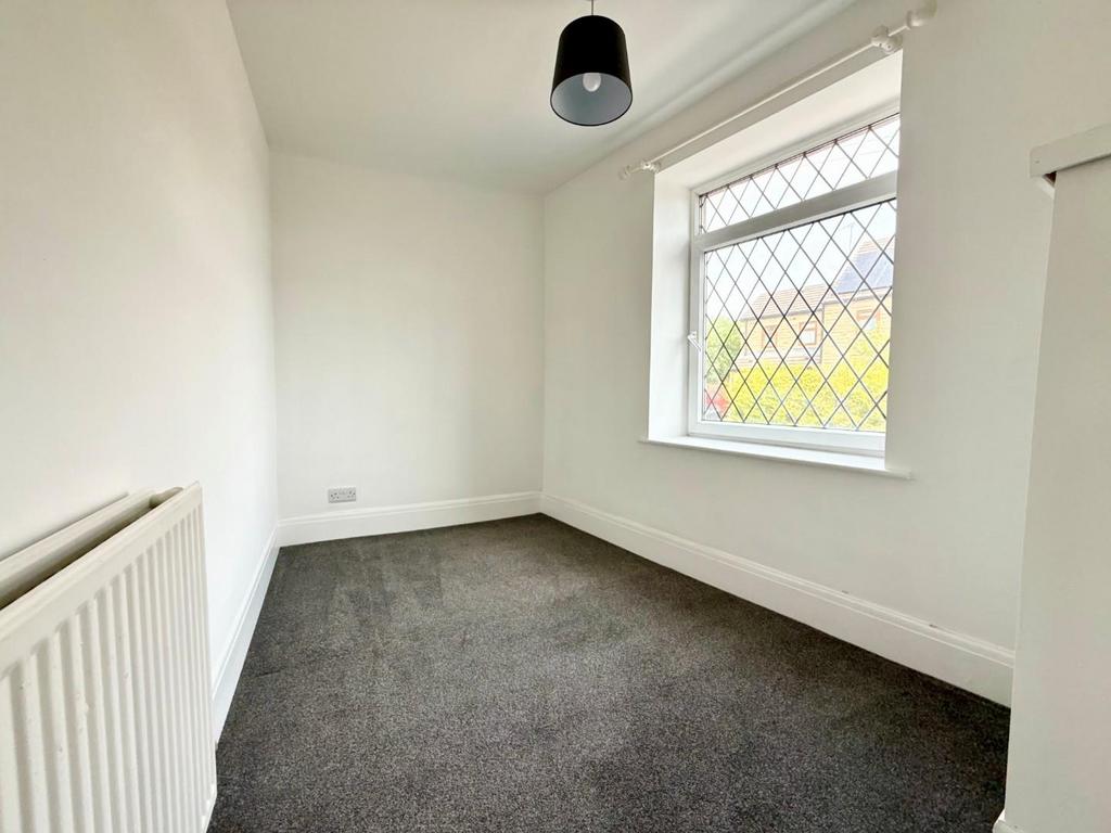 1 Mount bedroom 2.jpg