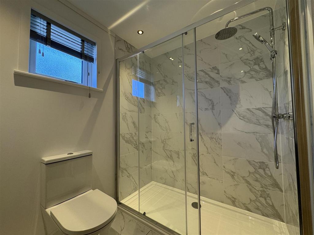 Ensuite Shower Room