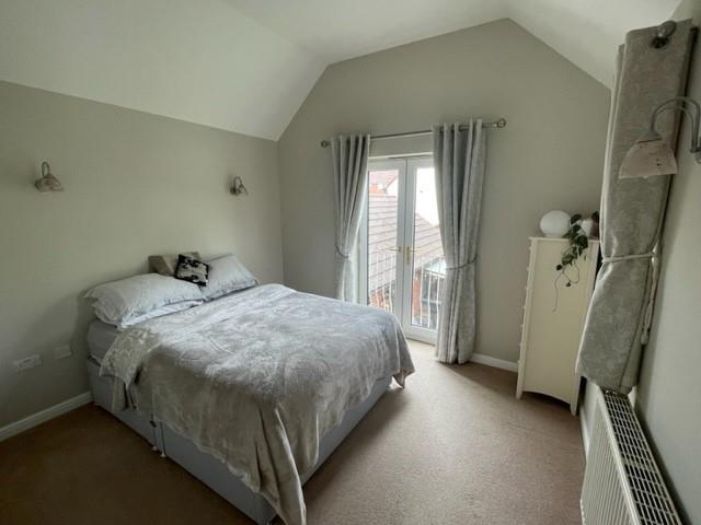 1 Bedroom 2.jpg