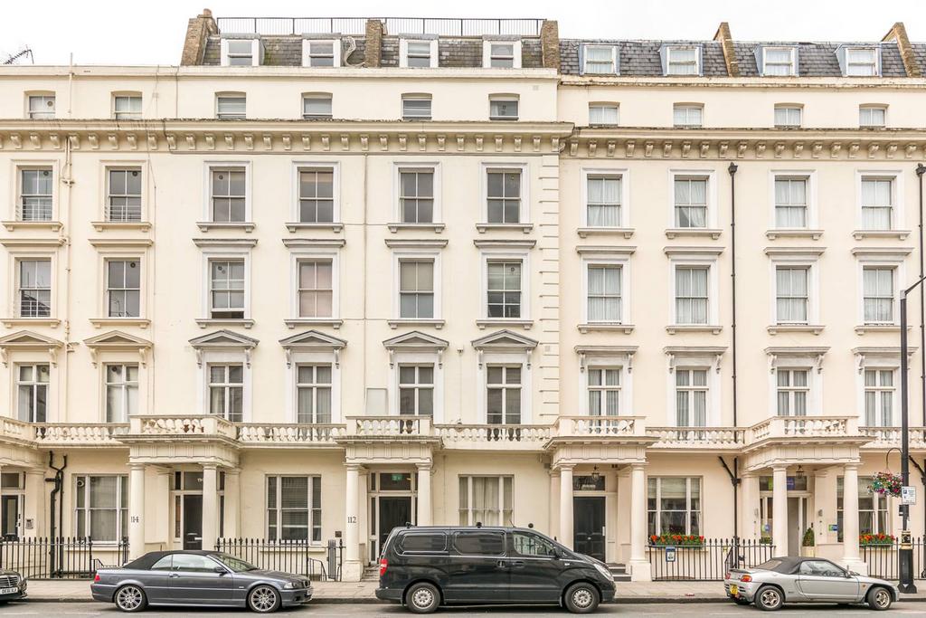 Belgrave Road, Pimlico, London, SW1V 2 bed flat - £3,000 pcm (£692 pw)