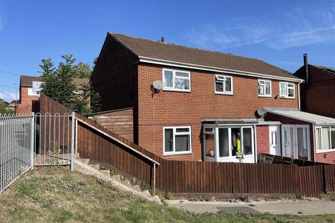 2 Cameron Close, Tiverton, EX16 5DB