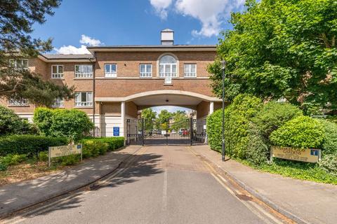 undefined, Samuel Gray Gardens, Kingston, Kingston upon Thames, KT2