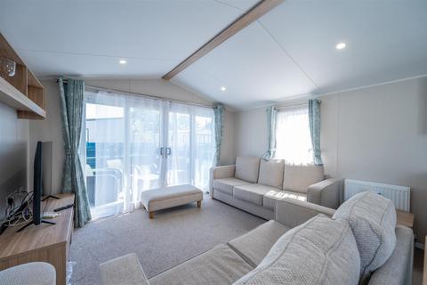 undefined, Havant Road, Hayling Island PO11