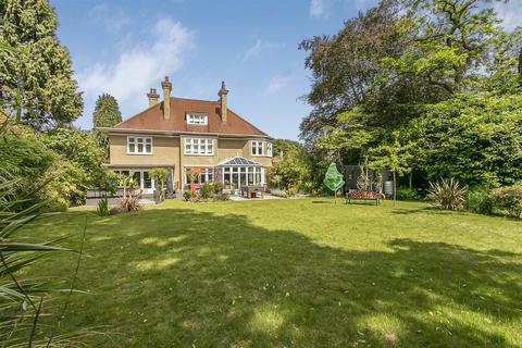 6 Berwick Road, Bournemouth, BH3 7BB
