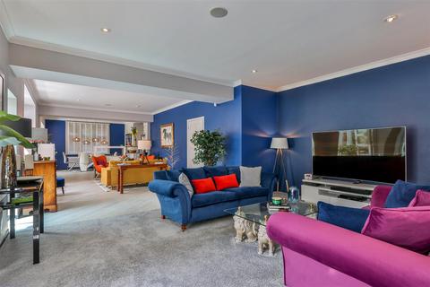 6 Berwick Road, Bournemouth, BH3 7BB
