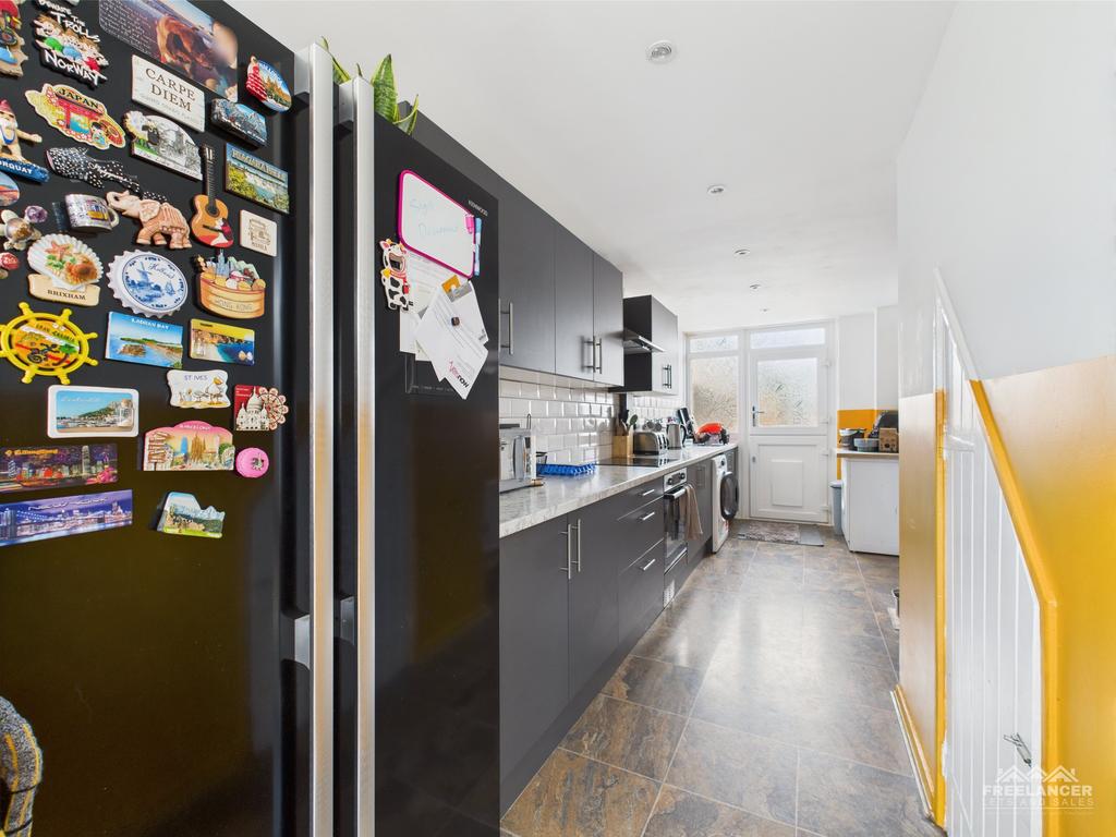 Kitchen 2