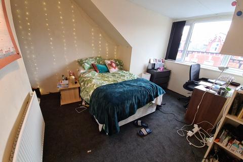 undefined, Hessle Mount, Leeds LS6