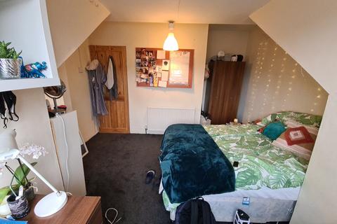 undefined, Hessle Mount, Leeds LS6
