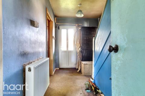 3 bedroom semi-detached house for sale, Woodcock Road, Norwich