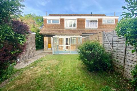 3 bedroom semi-detached house for sale, Stroma Gardens, Hailsham
