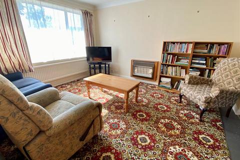 3 bedroom semi-detached house for sale, Stroma Gardens, Hailsham