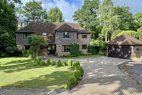 5 bedroom detached house for sale, Witley  *NO ONWARD CHAIN*