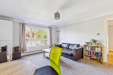 1 bedroom flat for sale, Malthouse Drive, London, W4