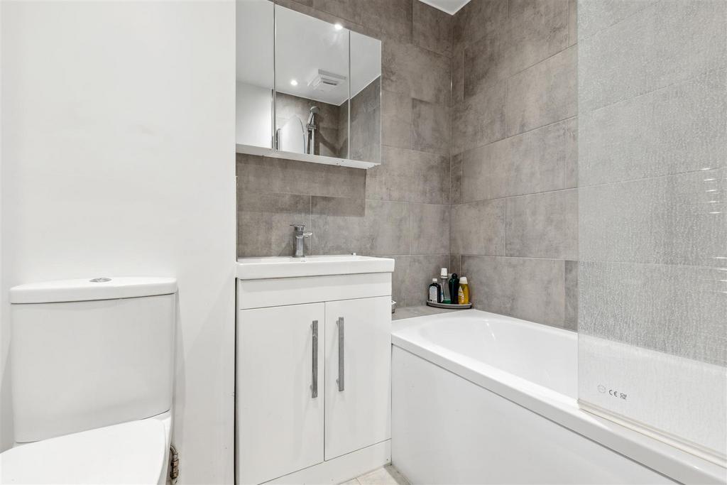 Malthouse Drive, W4 - FOR SALE