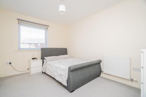 2 bedroom flat for sale, St Helena Avenue, Newton Leys, Milton Keynes, MK3
