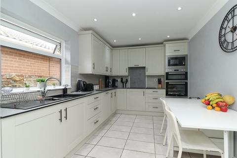 3 bedroom bungalow for sale, Reculver Avenue,, Birchington, Kent, CT7