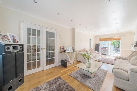 45 Covington Way, London, SW16 3SG