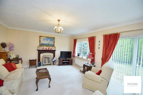 3 bedroom detached bungalow for sale, Winceby Close, Bexhill-On-Sea TN39