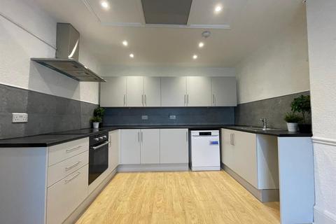 undefined, Wilton Road, Colliers Wood SW19