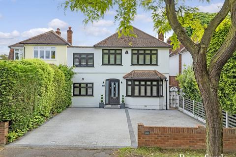 305 Corbets Tey Road, Upminster, RM14 2DE
