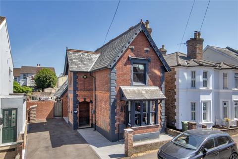 3 bedroom detached house for sale, Standen Street, Tunbridge Wells, Kent, TN4