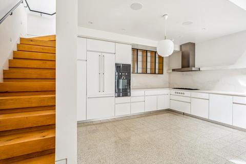 undefined, Great James Street, London, WC1N
