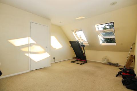 1 bedroom apartment to rent, Riggindale Road, London, SW16