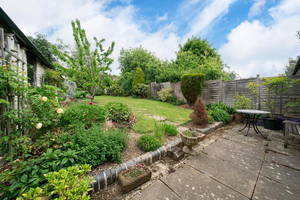 5-Fouracres-Walk-