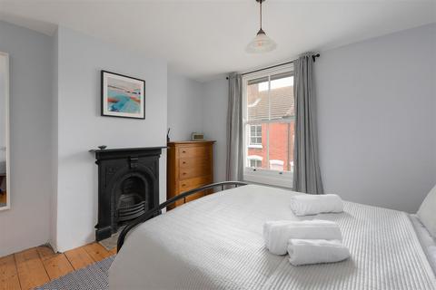 58 Albert Street, Whitstable, CT5 1HS