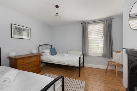 58 Albert Street, Whitstable, CT5 1HS