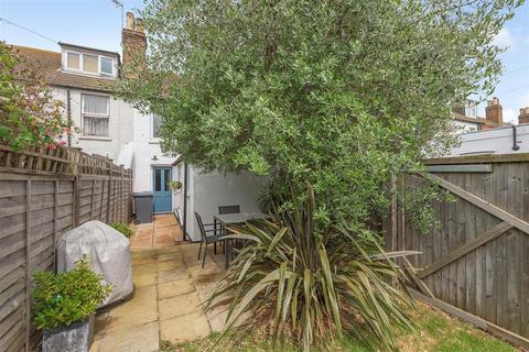58 Albert Street, Whitstable, CT5 1HS