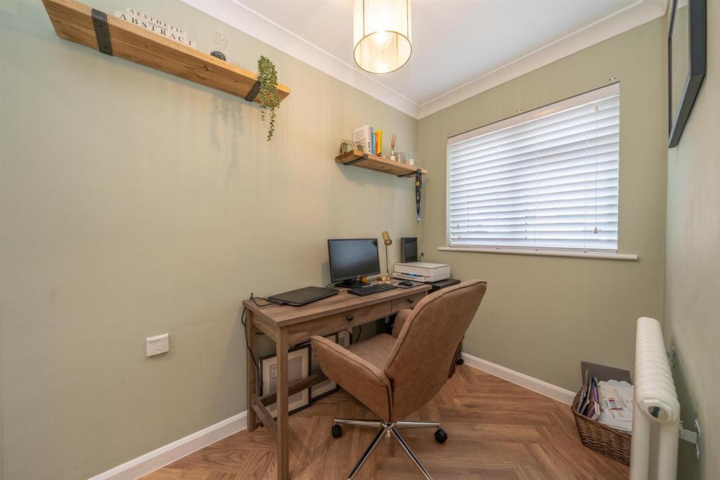 11-Chambersbury-Lane-03609.jpg