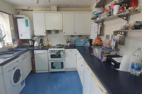 294 Westmacott Drive, Feltham, TW14 9XA