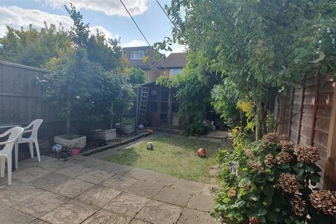 294 Westmacott Drive, Feltham, TW14 9XA