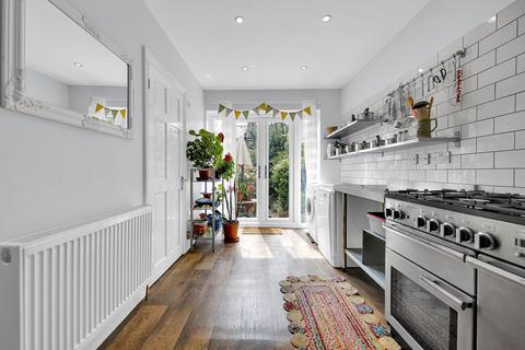 80 Farmer Road, London, E10 5DH
