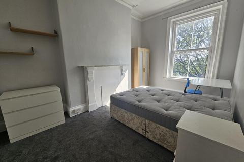Moorland Road, Leeds LS6