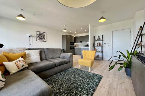 2 bedroom flat for sale, Lyall House, Shipbuuiding Way, E13 9DW