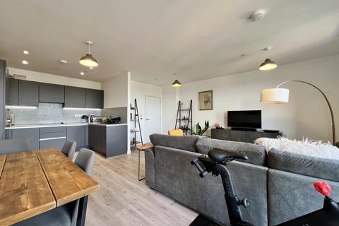 2 bedroom flat for sale, Lyall House, Shipbuuiding Way, E13 9DW