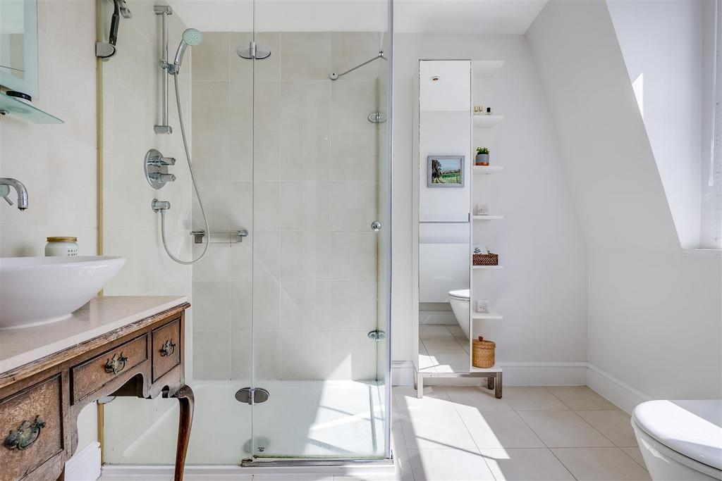 Ensuite