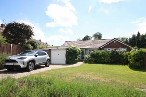 1 Bluebell Close, Orpington, BR6 8HS