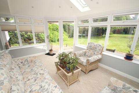 1 Bluebell Close, Orpington, BR6 8HS