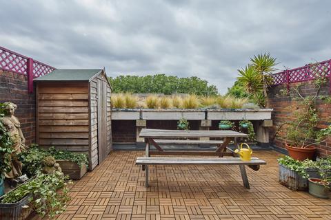 34 Berkeley Walk, London, N7 7RS