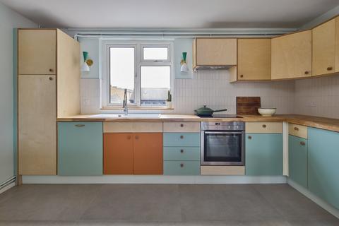 34 Berkeley Walk, London, N7 7RS